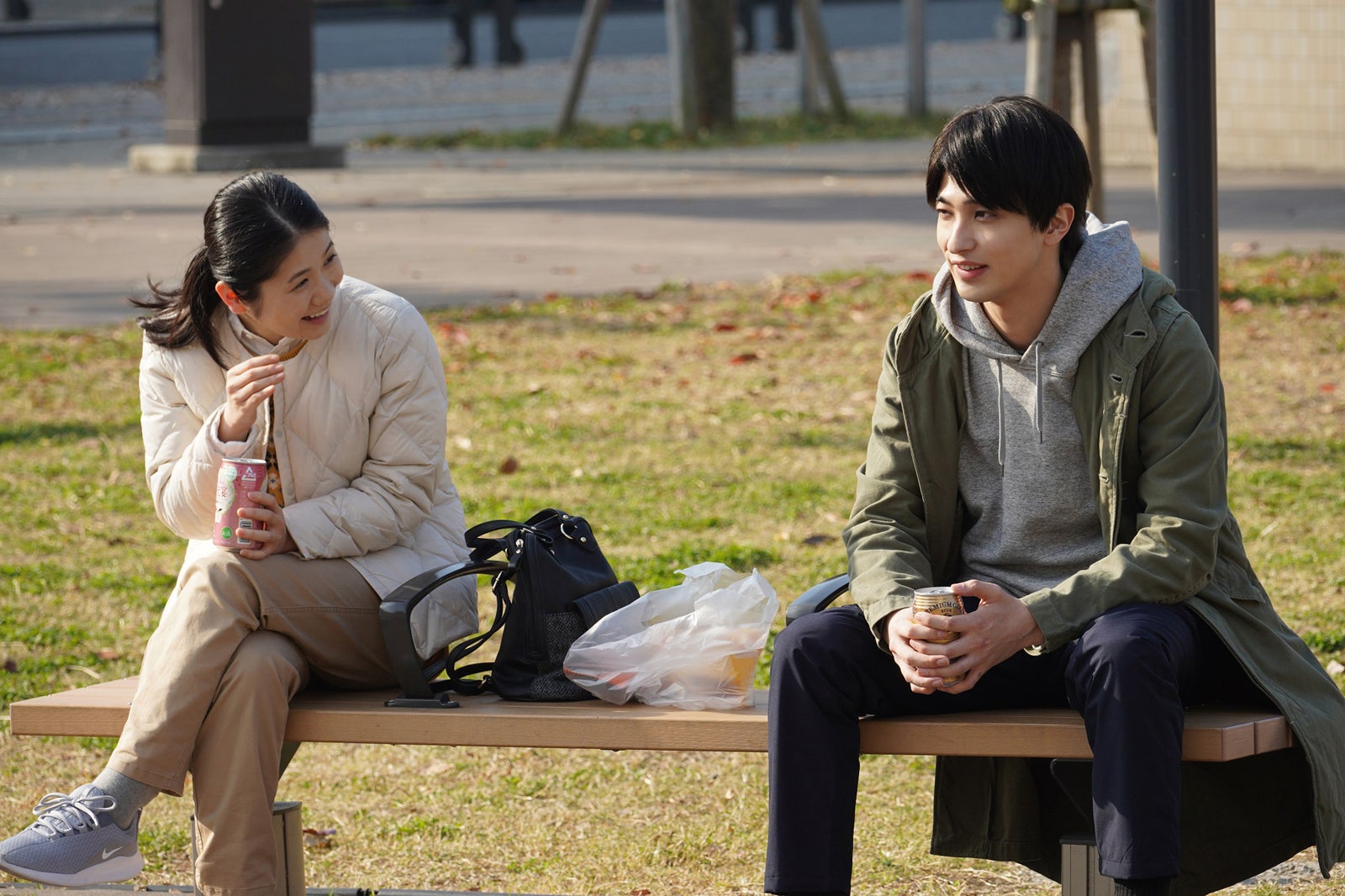 小野花梨、横浜流星／Netflixオリジナルシリーズ 「新聞記者」 （C）Netflix