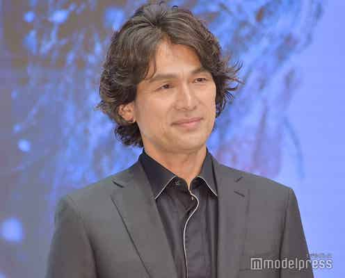 江口洋介、TVで弾き語る姿が「楽しそう」と話題に 演奏中断のハプニングも