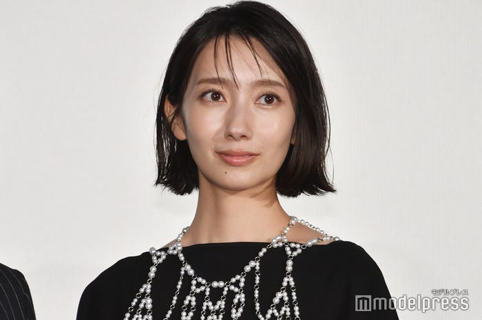 波瑠(C)モデルプレス