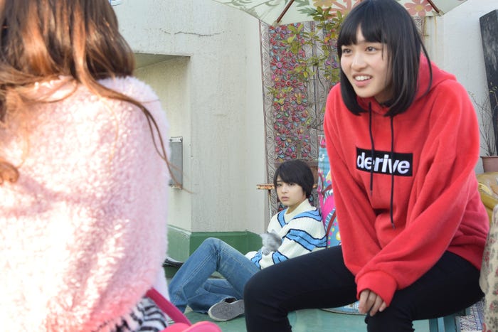 広瀬すず、北村優衣(C)日本テレビ