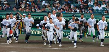 初出場の八王子実践は無念サヨナラ負け 九回に追いつくも延長十回タイブレークで散る