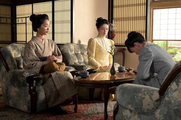 見上愛、上坂樹里、多部未華子「風、薫る」第16話(C)NHK