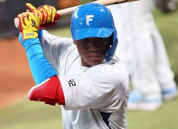 オリックスが太田椋を抹消 20日に右ふくらはぎ付近死球受ける 日本ハムはドラ2・エドポロが初の1軍昇格
