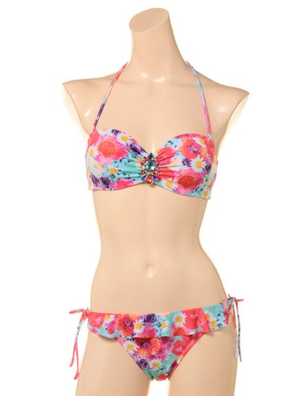 アクセサリーバンドゥビキニ「Swimwear Collection」15,120円(税込)