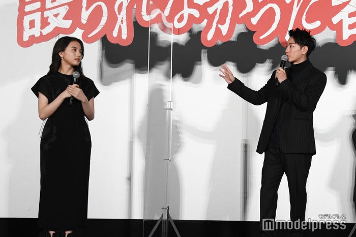 清原果耶、佐藤健(C)モデルプレス