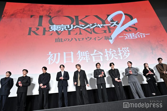 (左から)高杉真宙、磯村勇斗、眞栄田郷敦、杉野遥亮、山田裕貴、北村匠海、吉沢亮、間宮祥太朗、今田美桜、清水尋也(C)モデルプレス