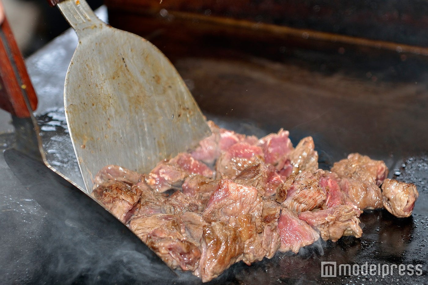 「肉フェス」2016年は史上初5会場同時開催　肉汁滴るジューシー肉にガブリ／画像提供：MUSA