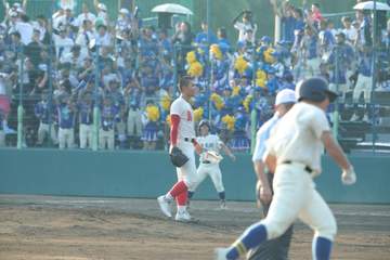 智弁学園・小坂監督逆転負けも「頼り過ぎた部分もあったので」7回6失点のプロ注目・杉本をねぎらう 「しっかり振ってきて素晴らしい」奈良大付を称賛