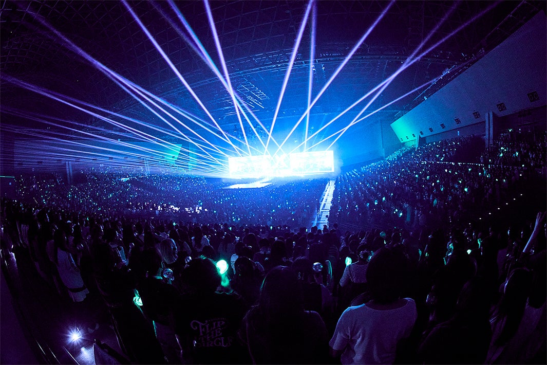 INI「2025 INI 3RD ARENA LIVE TOUR [XQUARE]」福岡公演の様子（C）LAPONE ENTERTAINMENT