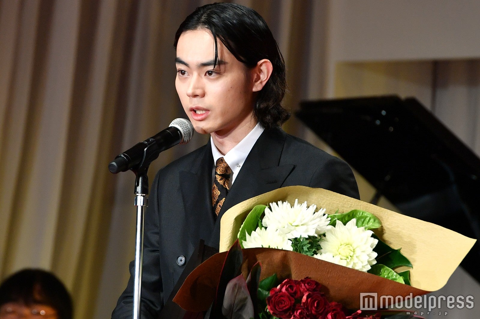 菅田将暉、“最年少”主演男優賞に “明らかなオーバーワーク”で「確かに疲れた1年」＜第30回日刊スポーツ映画大賞＞