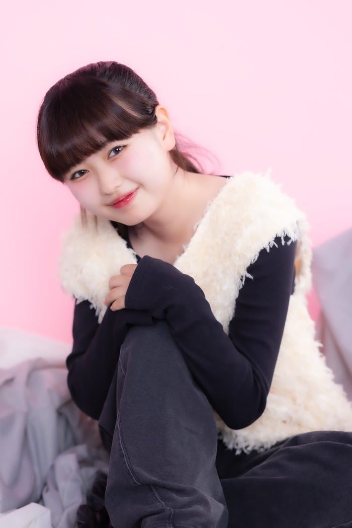 長浜広奈「モデルプレスカウントダウンマガジン vol.12」(東京ニュース通信社刊)写真:野間憲治