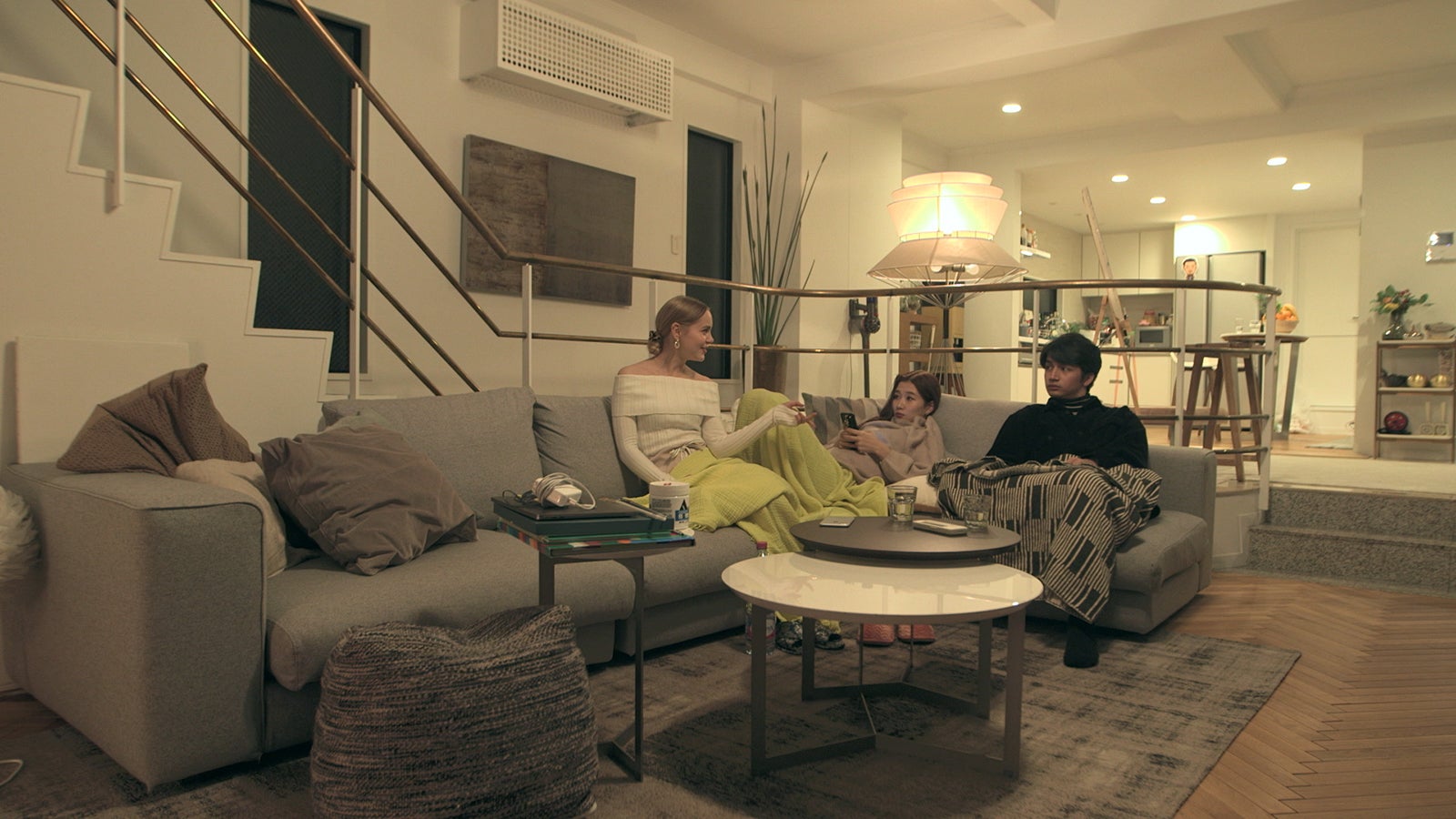 ビビ、愛華、トパス「TERRACE HOUSE TOKYO 2019-2020」31st WEEK（C）フジテレビ／イースト・エンタテインメント