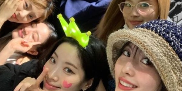 Twice ダヒョン23歳バースデーを祝福 集合ショット公開 モデルプレス Twice ダヒョン23歳バースデーを祝福 集合ショット公開 モデルプレス