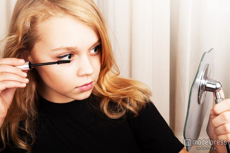 目力アップさせて恋を叶えよう!(Photo by eugenesergeev)