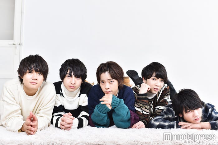 5人の恋バナも聞いてみたい!(C)モデルプレス