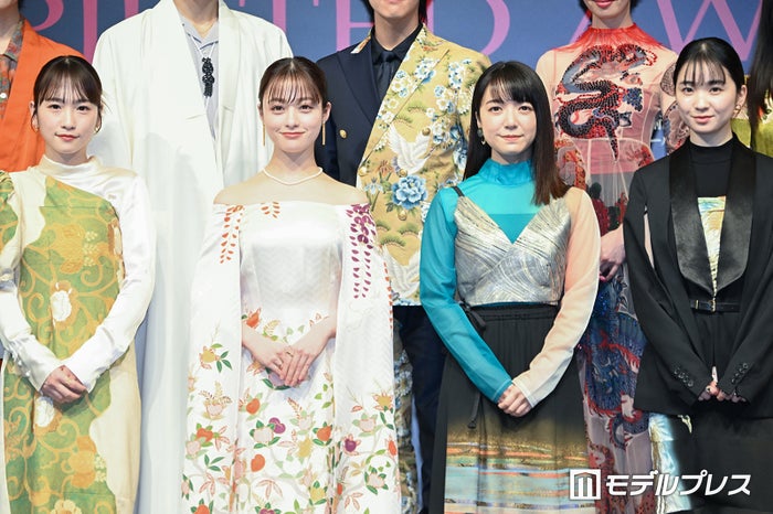 舞台「千と千尋の神隠し」“千尋役”4人初集結　橋本環奈・上白石萌音・川栄李奈・福地桃子が意気込み「どれだけ期待をしていただいても裏切らない」