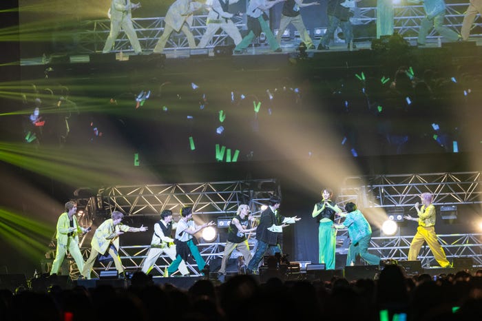 超特急(photo byハタサトシ/高田梓/関口佳代)