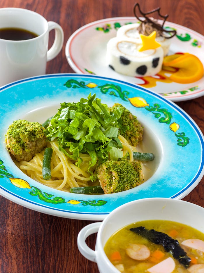 東京ディズニーシー「ピクサー・プレイタイム」カフェ・ポルトフィーノのスペシャルメニュー/トイ・ストーリー・セット(¥1,880)(C)Disney(C)Disney/Pixar