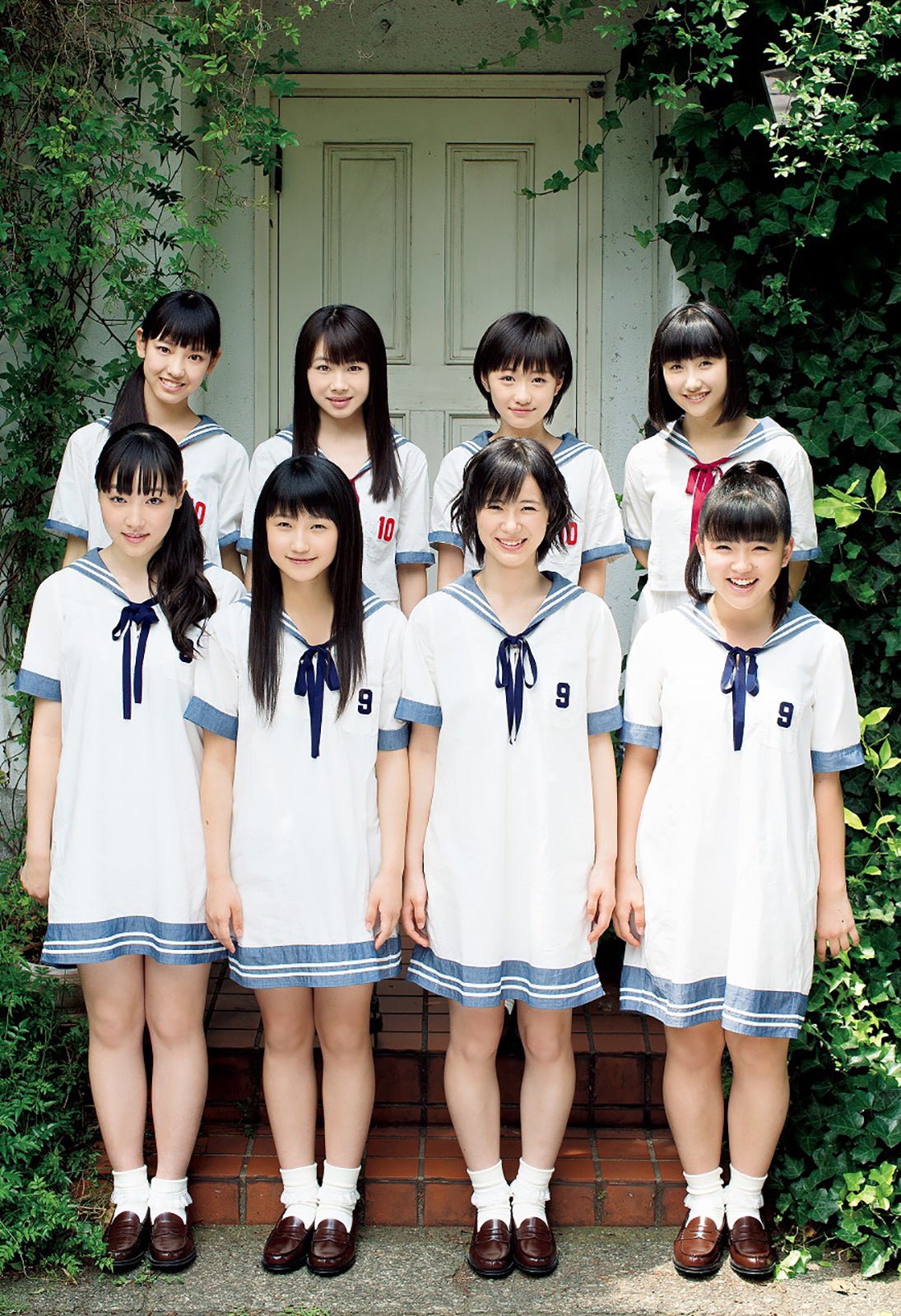 『モーニング娘。9・10期 オフィシャルブック』（2012年9月10日発売）より （提供写真）