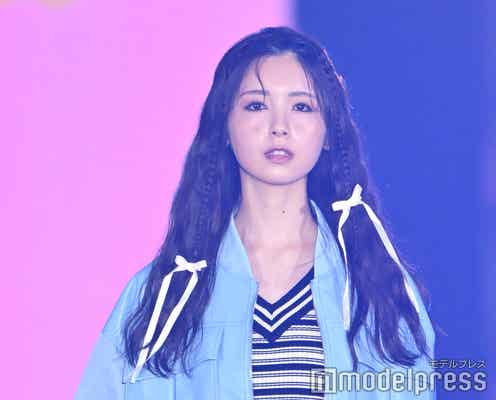 乃木坂46筒井あやめ、前髪アップ×囲み目アイラインで雰囲気ガラリ【GirlsAward 2024AW】