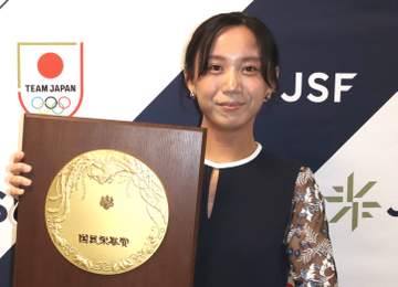高木美帆さんにまさかの反響「料理人は目指しておりません」国民栄誉賞の記念品包丁10本セットにファン大注目が「戸惑っております笑」姉の菜那さんもw