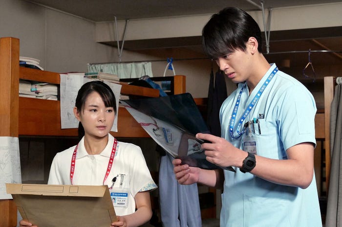 葵わかな、竹内涼真/「ブラックペアン」第9話より(C)TBS