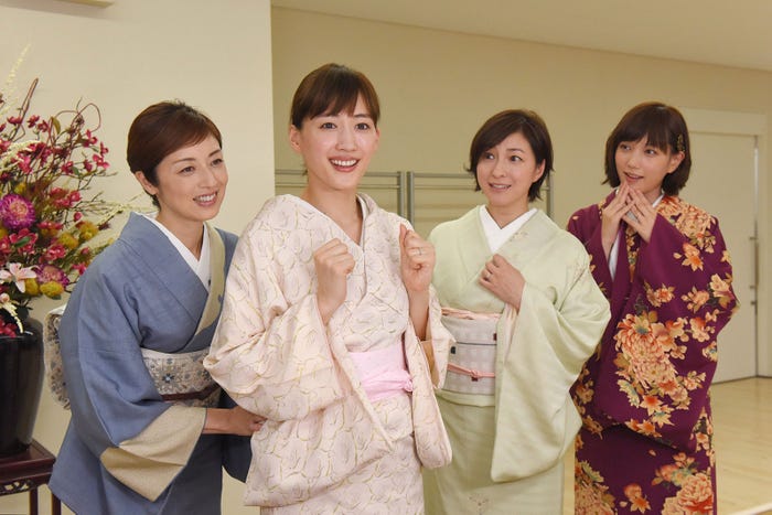 高岡早紀、綾瀬はるか、広末涼子、本田翼/「奥様は、取り扱い注意」第2話より(画像提供:日本テレビ)