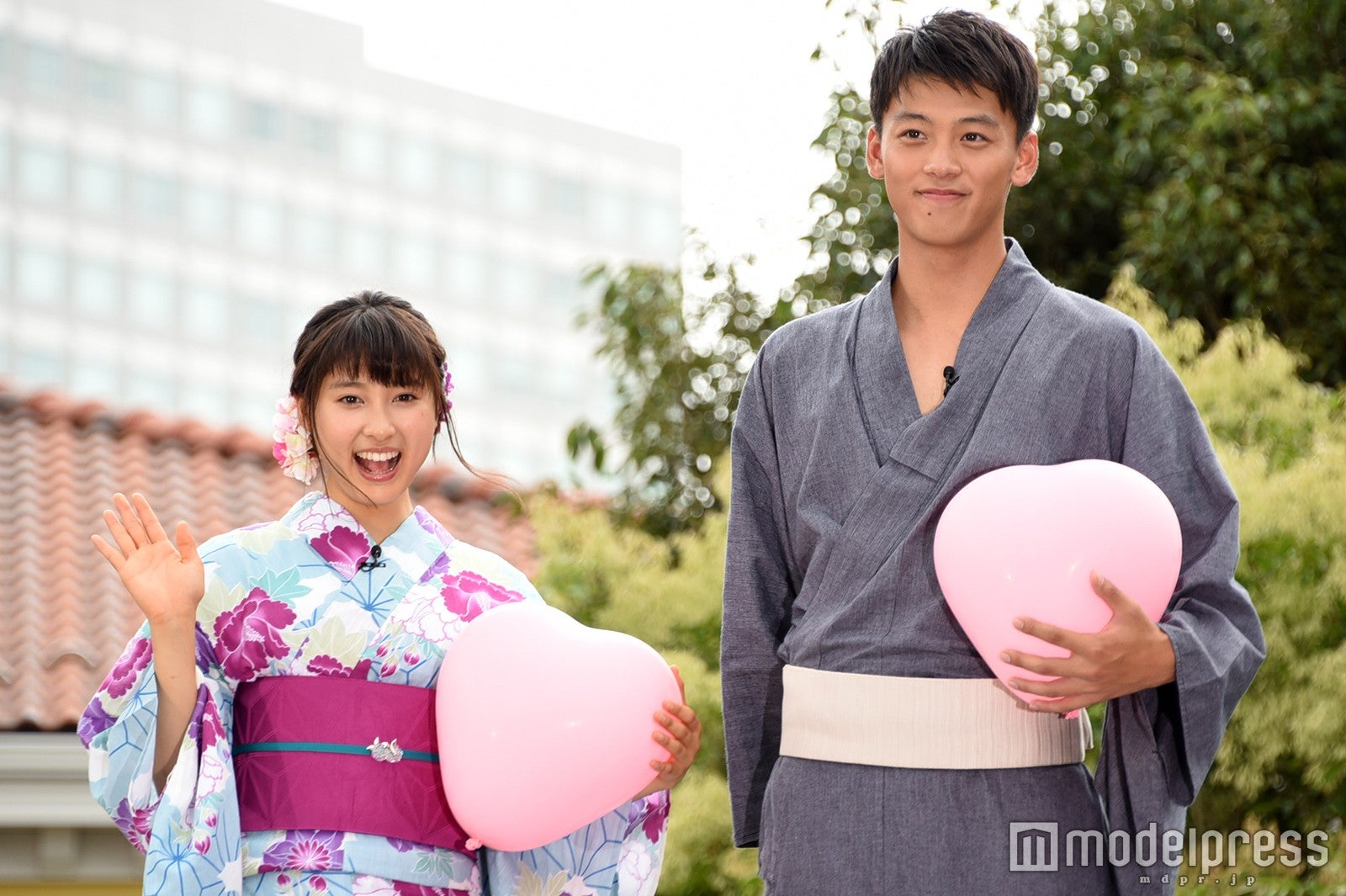 土屋太鳳、竹内涼真（C）モデルプレス