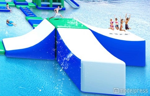 水着で楽しむ夏にぴったりのアトラクション（イメージ）／画像提供：ハウステンボス