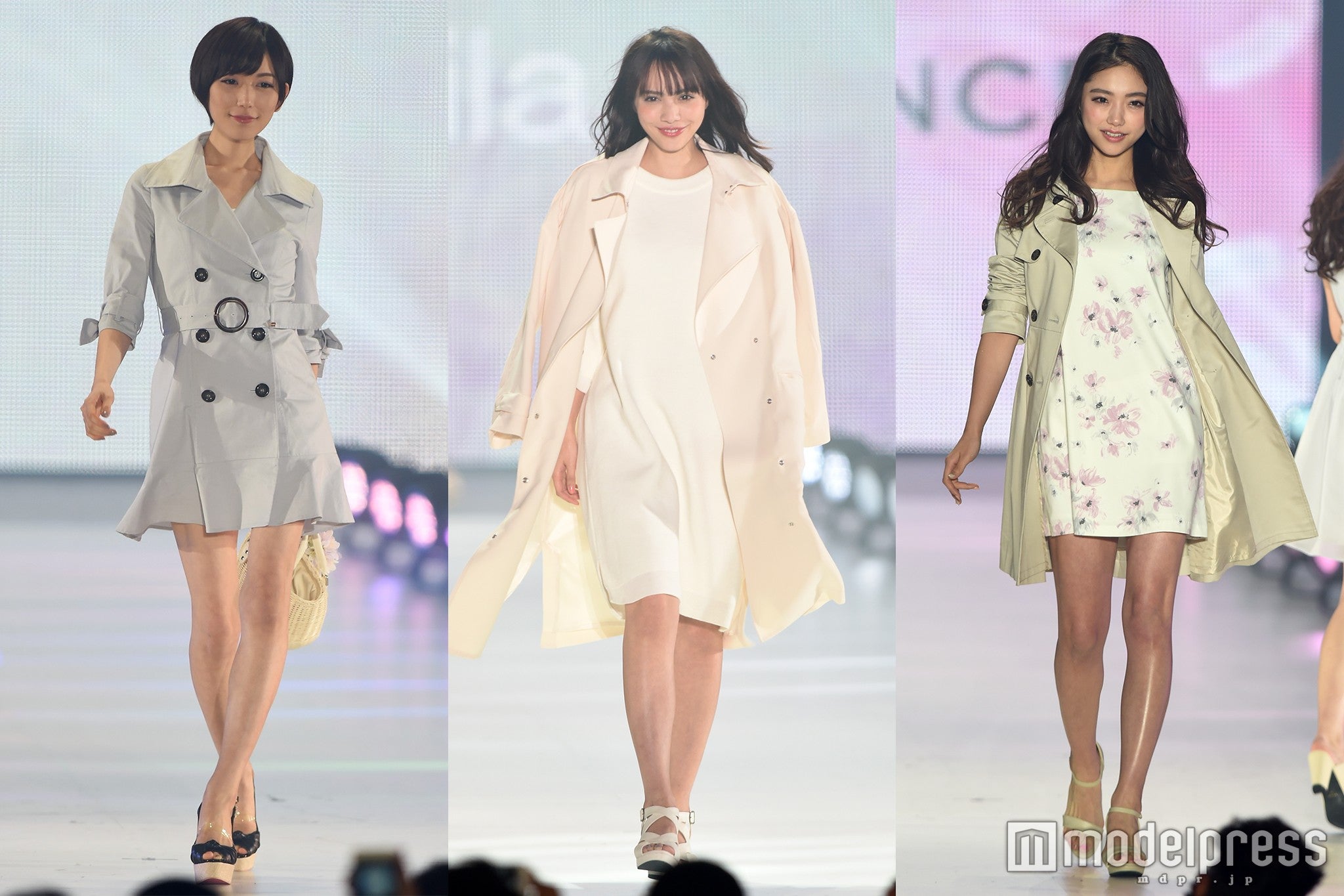 「トレンチコート」がやっぱり可愛い！タイプ別“モテ”コーディネート3つ