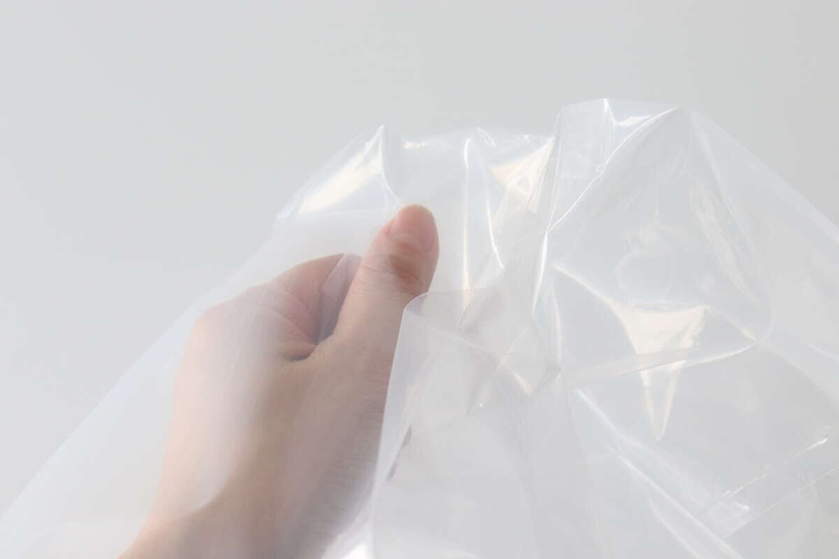 ダイソーの厚くて丈夫なポリ袋の厚み
