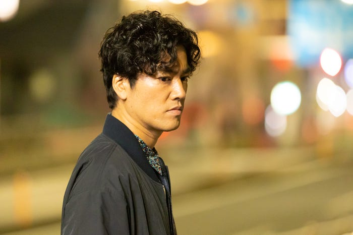 桐谷健太「ケイジとケンジ、時々ハンジ。」第1話より(C)テレビ朝日