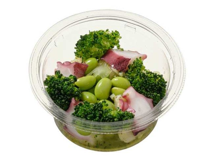 たことブロッコリー 手摘みバジルのサラダ（税込300.24円）（提供写真）