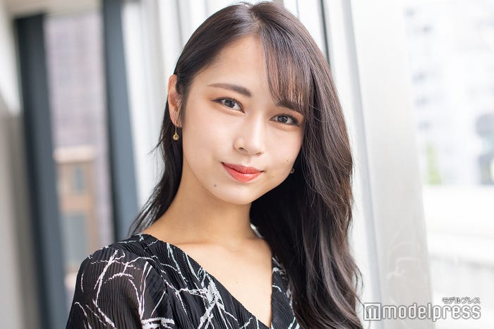 青野さくらさん(C)モデルプレス