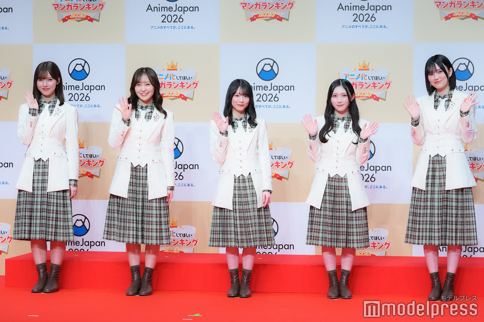 中嶋優月、松田里奈、森田ひかる、谷口愛季、的野美青（C）モデルプレス