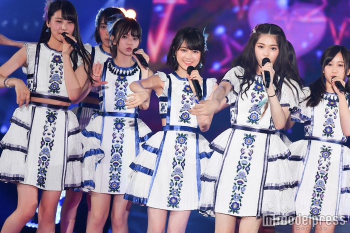 乃木坂46(C)モデルプレス