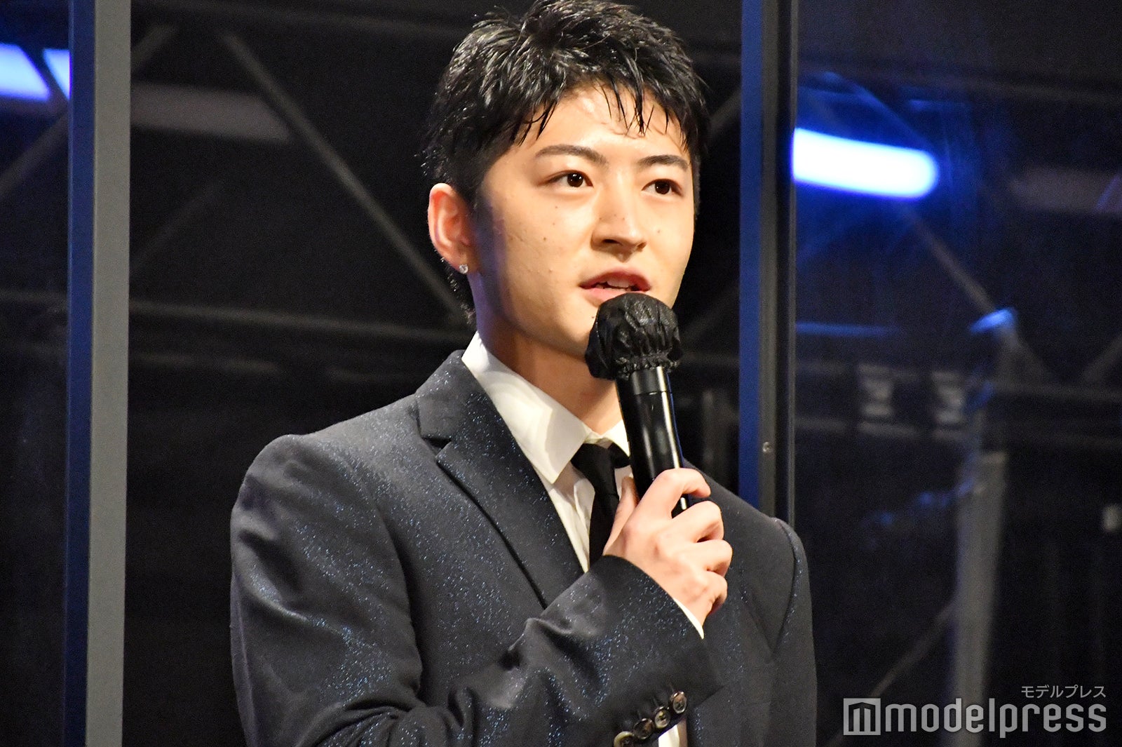 佐野玲於（C）モデルプレス