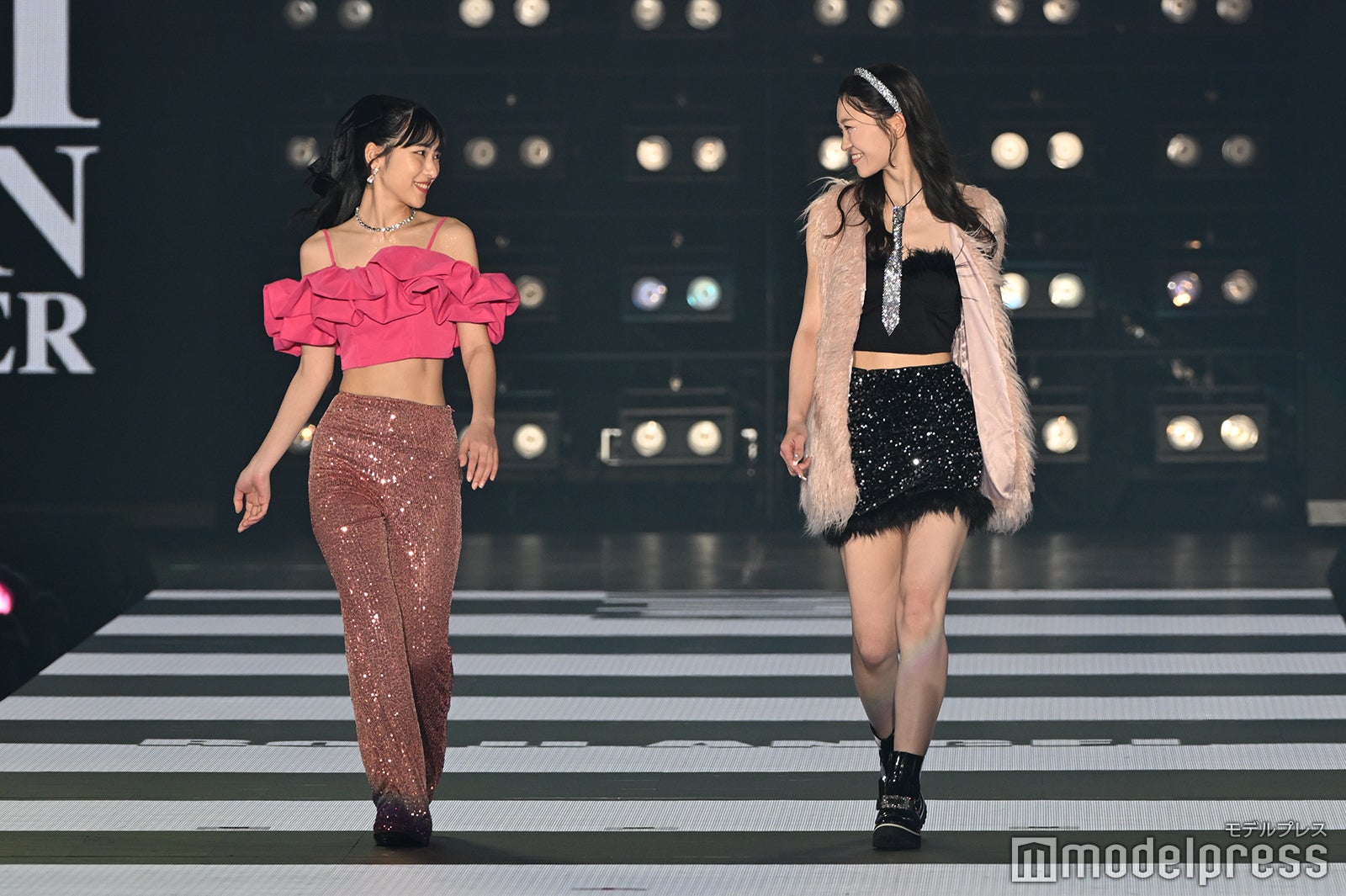 （C）モデルプレス