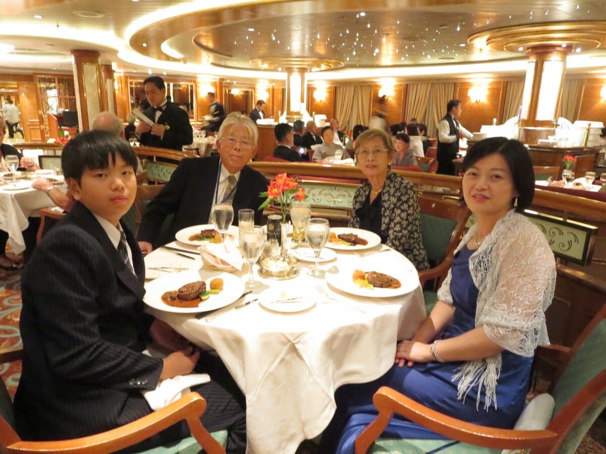 筆者は2014年に三世代旅行でダイヤモンド・プリンセスに乗船。再開した2023年、同じメンバーで乗船を検討中