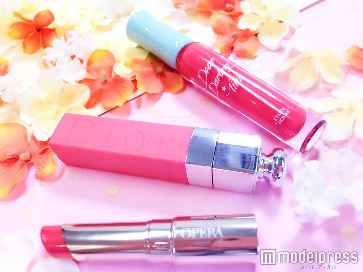 画像上から【エチュードハウス】「ディアダーリンソーダティント」、【Dior】「アディクト リップティント」、【OPERA】「ティントオイルルージュ」（C）モデルプレス