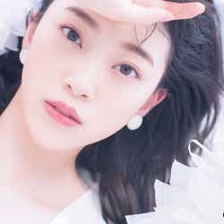 モデルプレス - 乃木坂46堀未央奈、透明感抜群“接写ショット”にドキッ