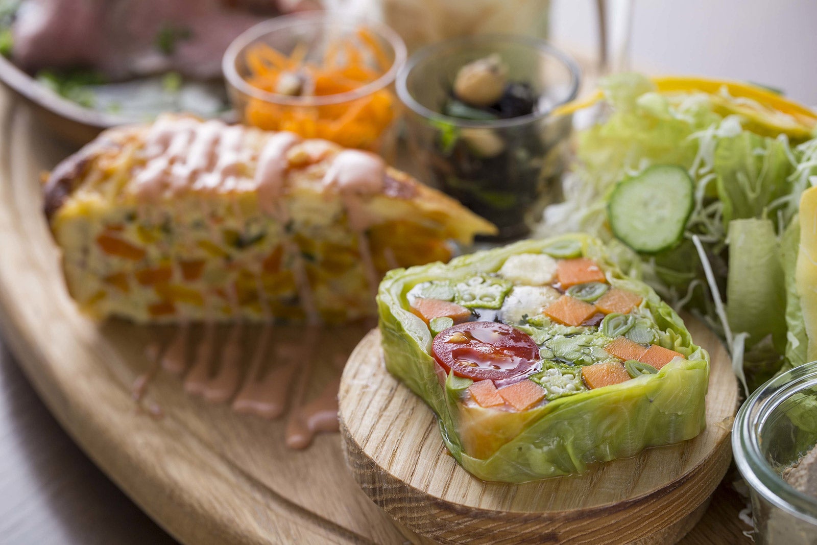 かずさ彩り野菜のプレート／画像提供：道の駅木更津 うまくたの里