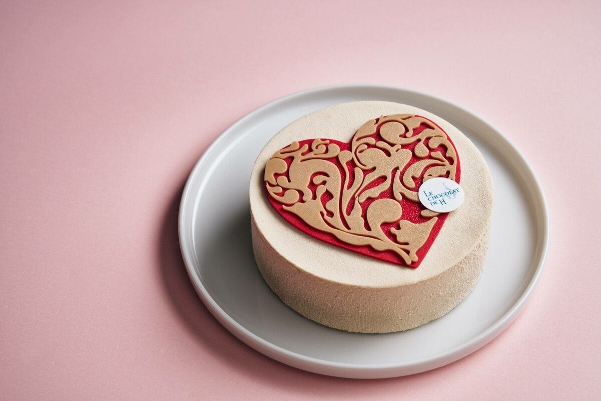 「エレガン」(4320円/お届け可能日5月14日まで/数量限定)