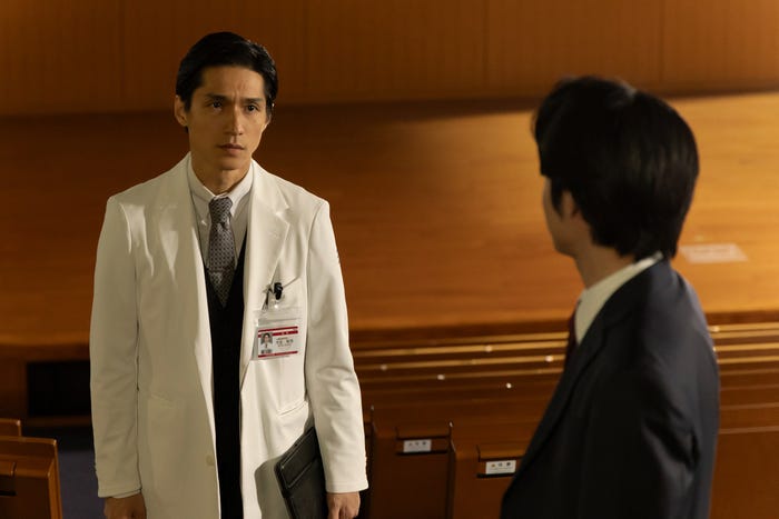 錦戸亮、赤楚衛二「Re:リベンジ-欲望の果てに-」第7話より(C)フジテレビ