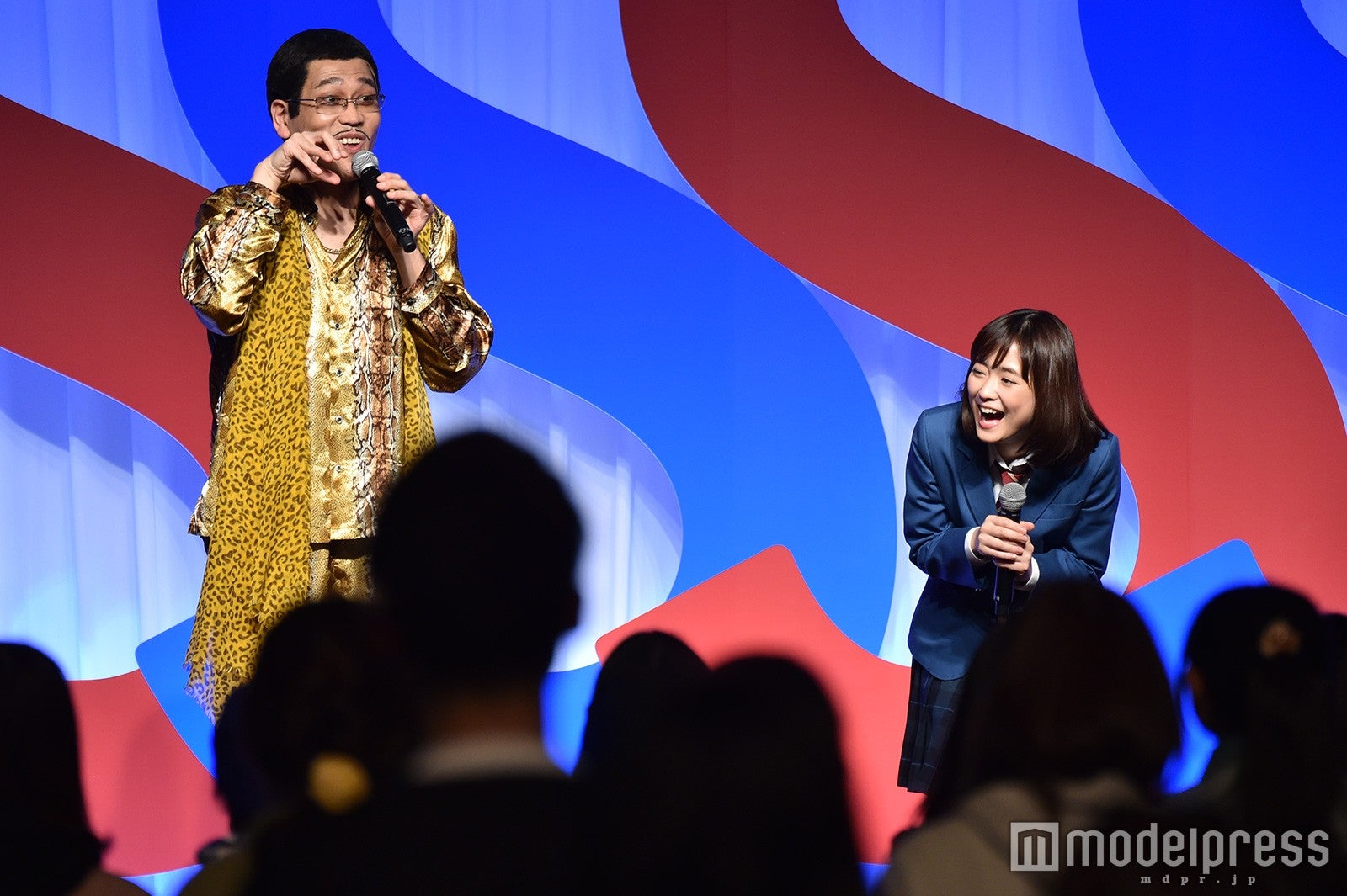 ピコ太郎、大原櫻子（C）モデルプレス