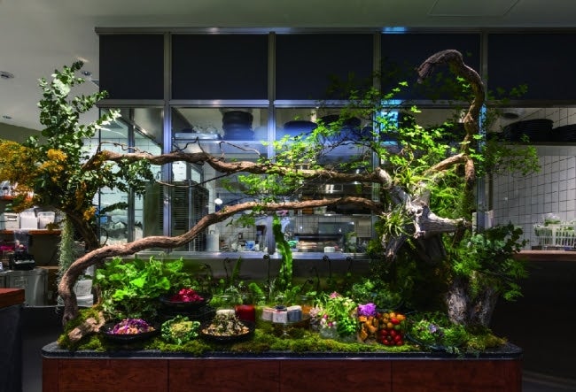 「コスメキッチン アダプテーション」表参道ヒルズに2号店が誕生