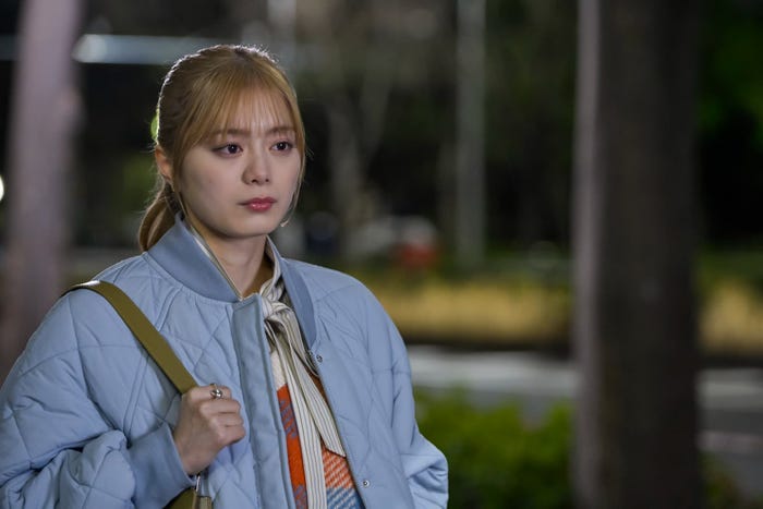 紺野彩夏「好きなオトコと別れたい」第7話(C)テレビ東京