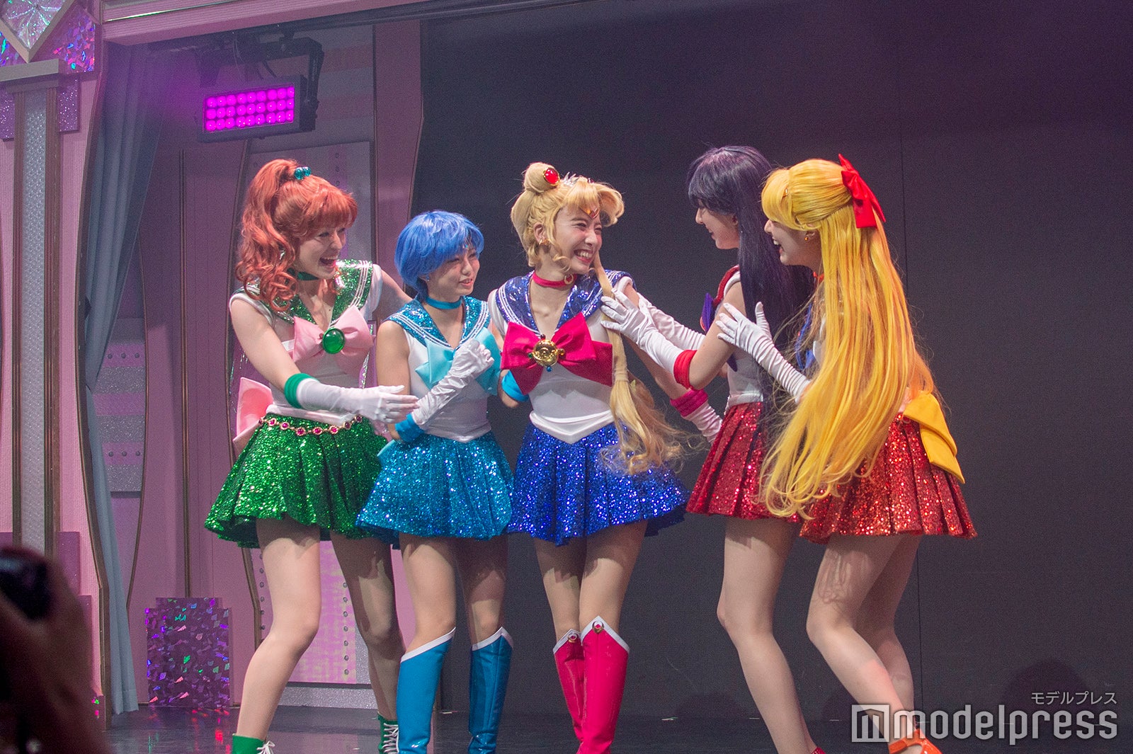 ショーの様子（C）モデルプレス