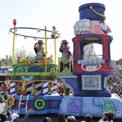 東京ディズニーランド「クリスマス・ファンタジー」のイメージ(C)Disney