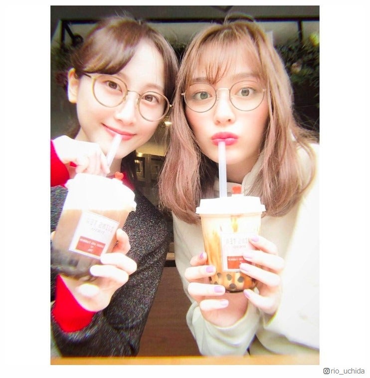 内田理央、松井玲奈とのメガネ2ショット公開「海月姫コンビ」「可愛すぎ」とファン歓喜